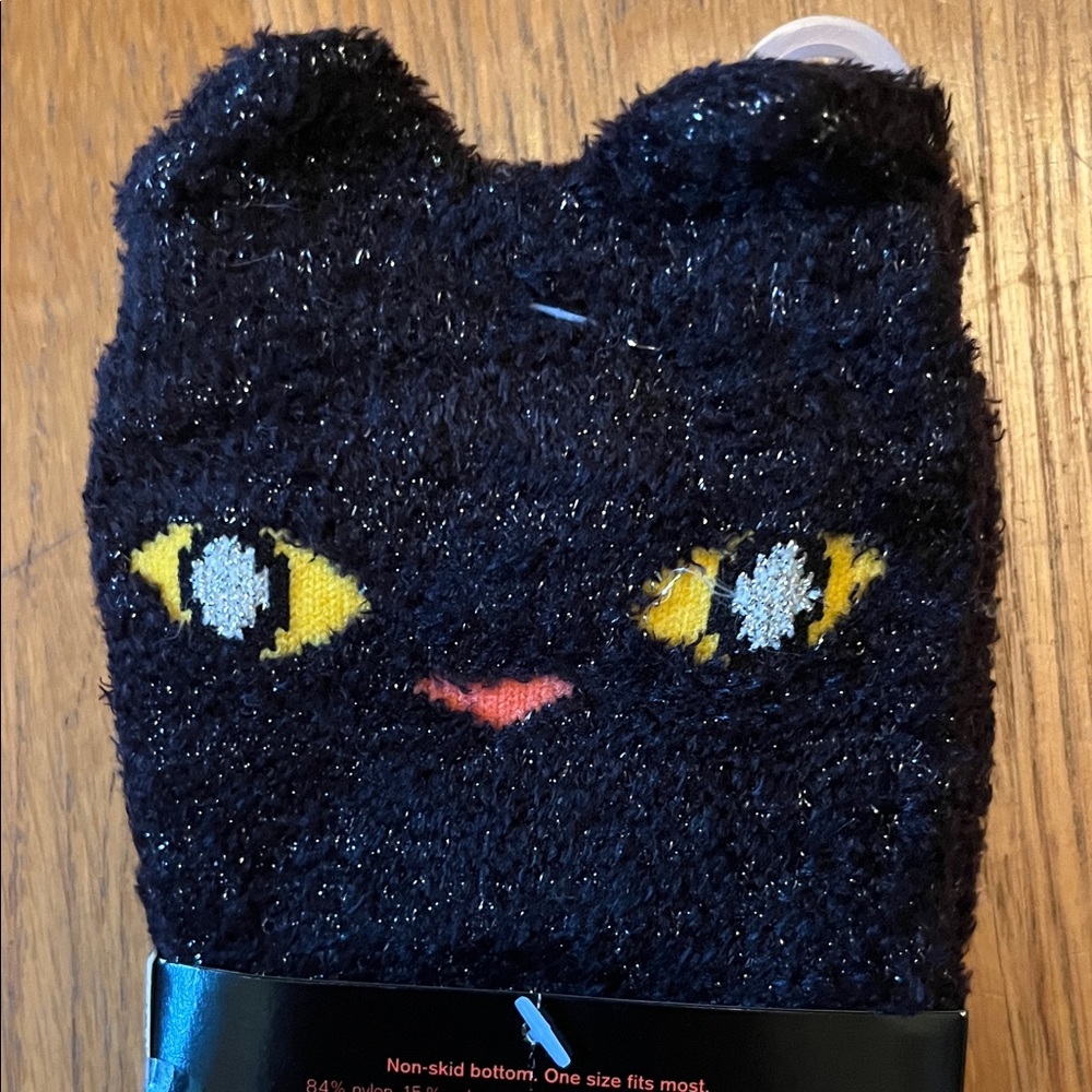 Fuzzy Cat Socks - Picture 3 of 5